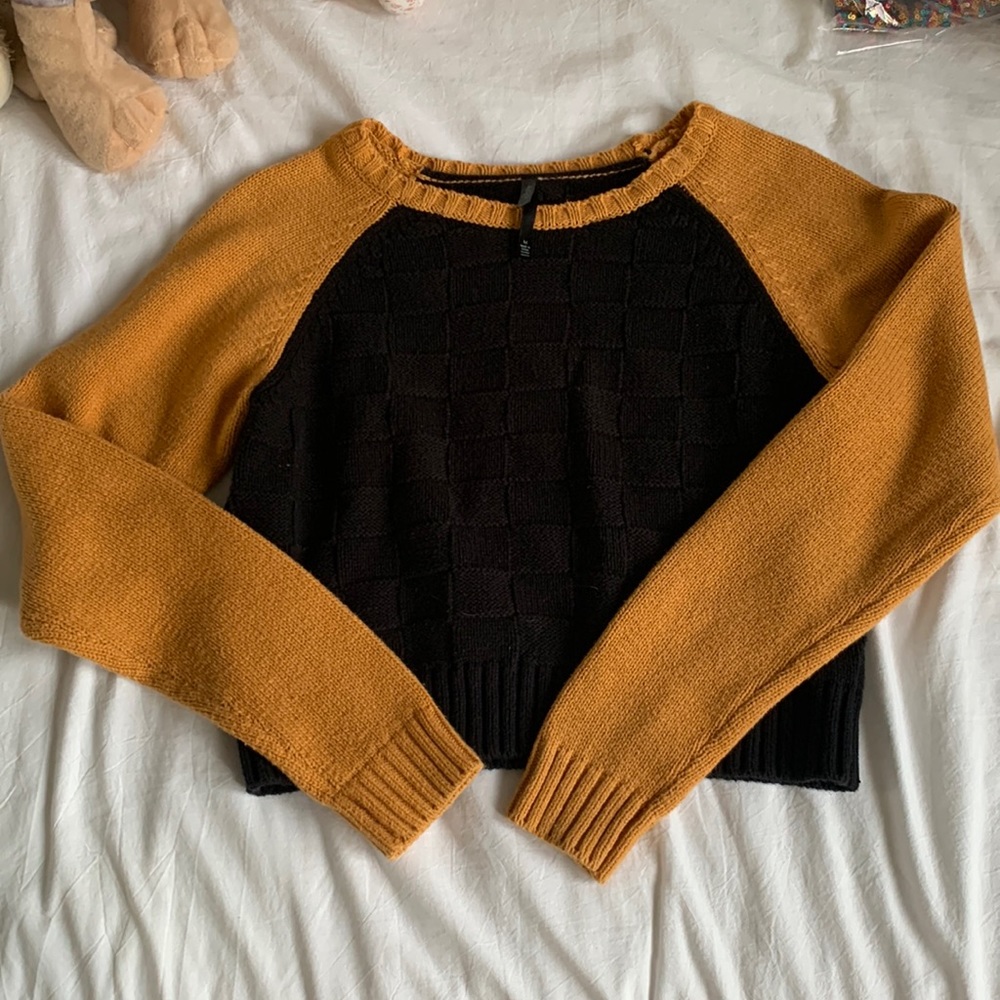 Rvca black and orange sweater
